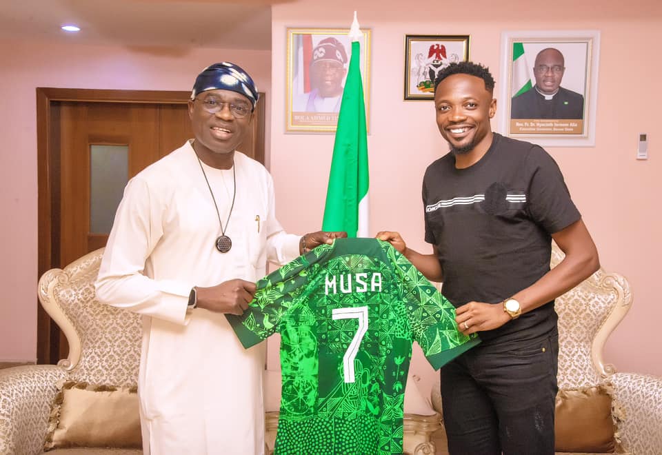 Governor Alia Hosts Nigerian Football Star Ahmed Musa